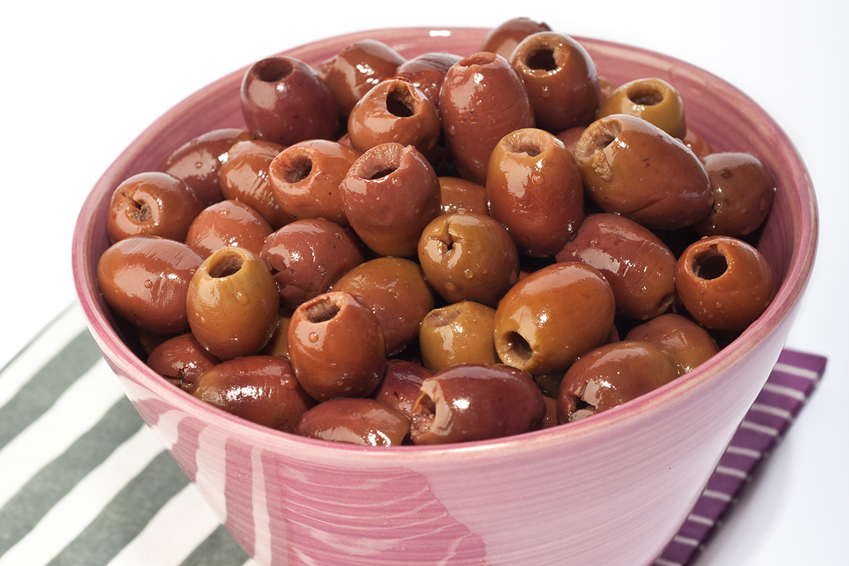 Black pitted “Leccino” olives